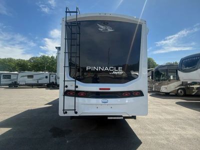 2026 Jayco Pinnacle - Photo 3