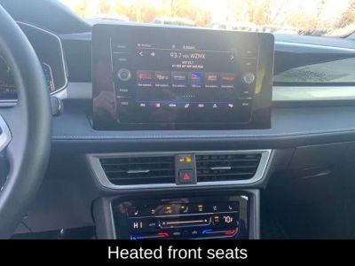 2025 Volkswagen Taos SEL - Photo 22