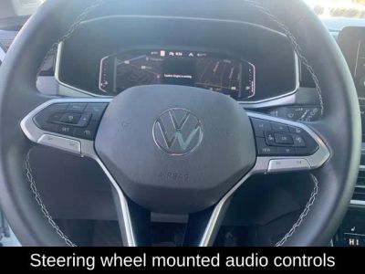 2025 Volkswagen Taos SEL - Photo 18