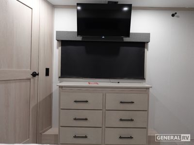 2026 Grand Design Solitude - Photo 12