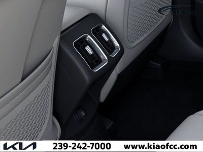 2026 Kia Sorento Hybrid — photo 26 view
