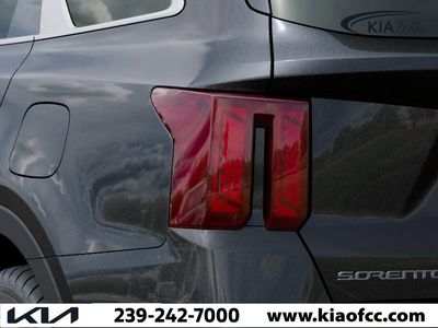 2026 Kia Sorento Hybrid — photo 11 view