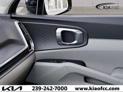 2026 Kia Sorento Hybrid — photo 25 view