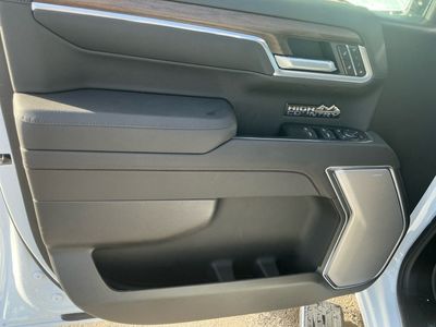 2026 Chevrolet Silverado 1500 — photo 16 view
