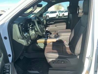 2026 Chevrolet Silverado 1500 — photo 10 view