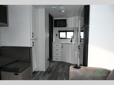 2026 Jayco Jay Flight SLX — photo 8 view