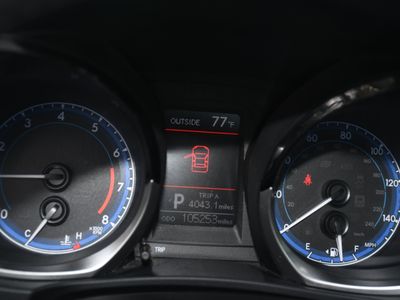2015 Toyota Corolla - Photo 14