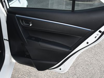 2015 Toyota Corolla - Photo 19