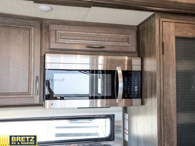 2021 Grand Design Solitude - Photo 18