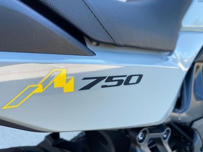 2025 Honda Transalp - Photo 14