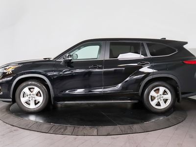 2023 Toyota Highlander Hybrid - Photo 2