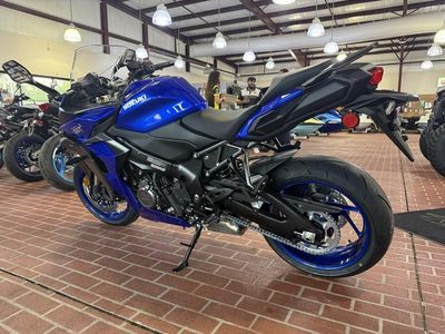 2025 Suzuki GSX-S1000GT+ - Photo 4