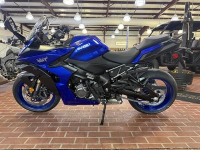 2025 Suzuki GSX-S1000GT+ - Photo 8