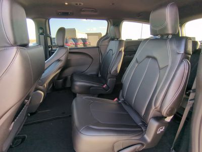 2026 Chrysler Voyager - Photo 17
