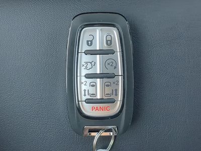 2026 Chrysler Voyager - Photo 35
