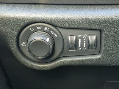 2026 Chrysler Voyager - Photo 27