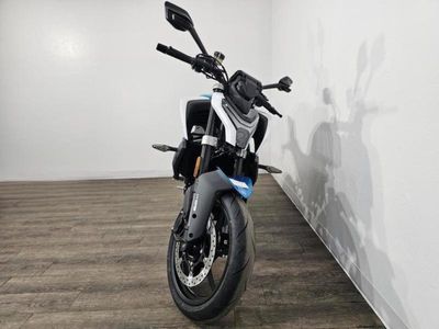 2025 CFMOTO 450NK - Photo 3