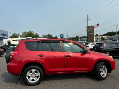 2009 Toyota RAV4 — rear three-quarter view