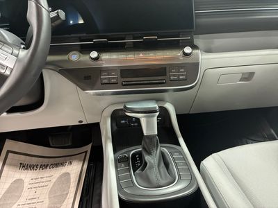 2025 Hyundai Kona — photo 13 view
