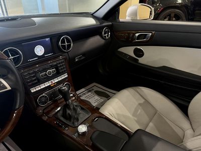 2012 Mercedes-Benz SLK Series - Photo 17