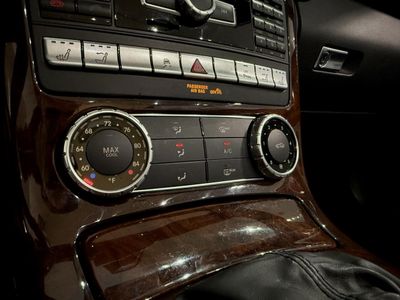 2012 Mercedes-Benz SLK Series - Photo 24