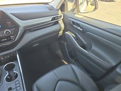 2024 Toyota Highlander - Photo 12