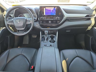 2024 Toyota Highlander - Photo 9