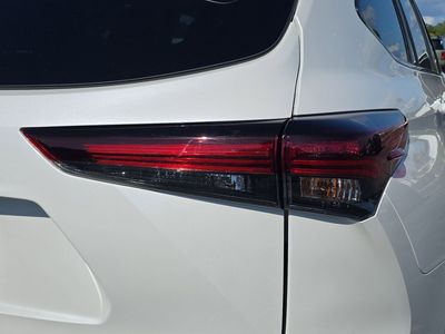 2024 Toyota Highlander - Photo 8