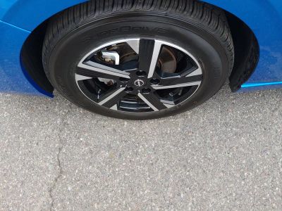 2024 Nissan Sentra — photo 10 view