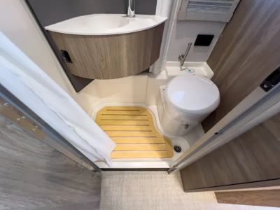 2023 Winnebago EKKO - Photo 13