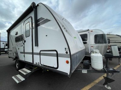 2022 Dutchmen RV Kodiak Cub — front three-quarter view
