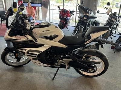 2026 CFMOTO 450SS - Photo 8