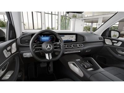 2026 Mercedes-Benz GLS - Photo 3
