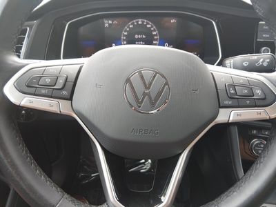 2024 Volkswagen Jetta — photo 12 view