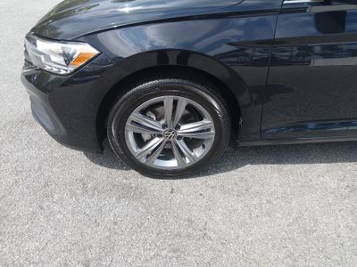 2024 Volkswagen Jetta — photo 10 view