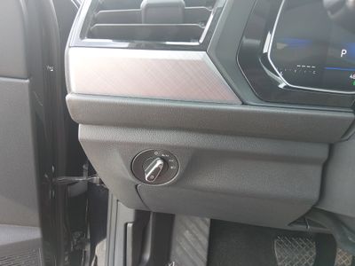 2024 Volkswagen Jetta — photo 13 view