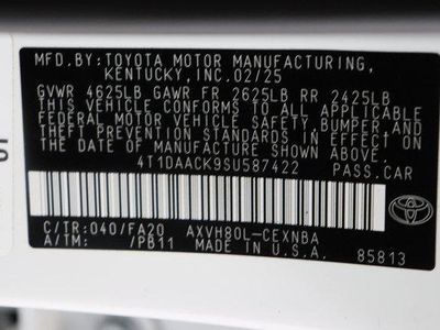 2025 Toyota Camry FWD - Photo 39