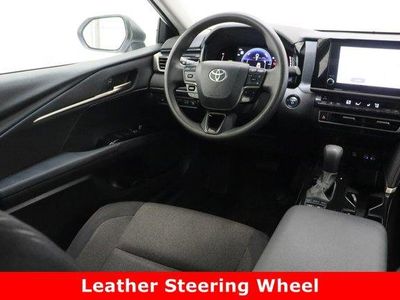 2025 Toyota Camry FWD - Photo 29