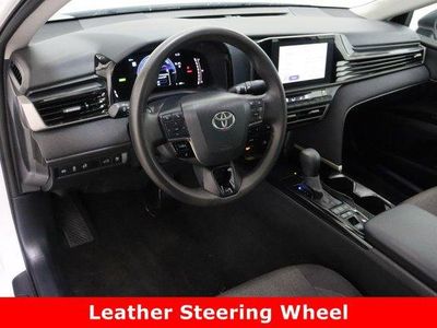 2025 Toyota Camry FWD - Photo 13