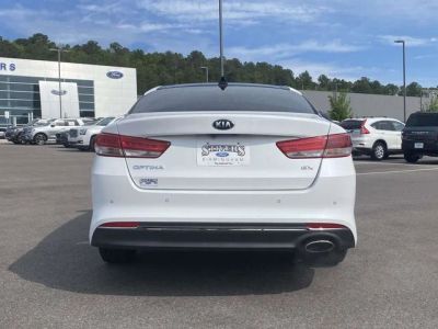 2018 Kia Optima - Photo 5