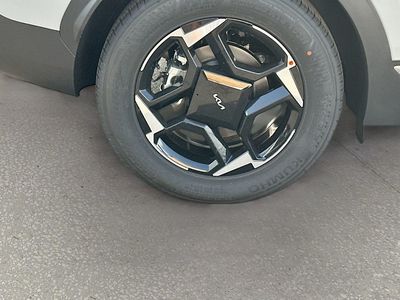2026 Kia Sportage - Photo 30