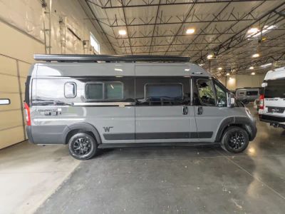 2027 Winnebago TRAVATO — photo 17 view