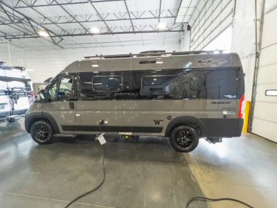 2027 Winnebago TRAVATO — photo 19 view