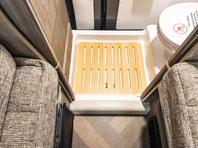 2027 Winnebago TRAVATO — photo 14 view