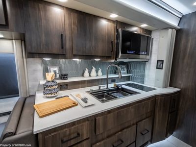 2027 Foretravel Realm Limited FL605 - Photo 24