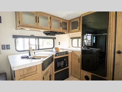 2025 Forest River RV Cherokee Grey Wolf - Photo 17