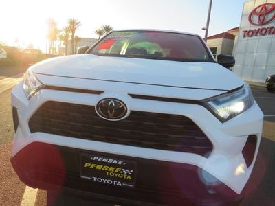 2024 Toyota RAV4 - Photo 5