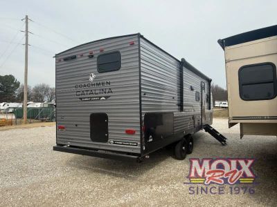 2026 Coachmen RV Catalina Summit Series 8 - Photo 8