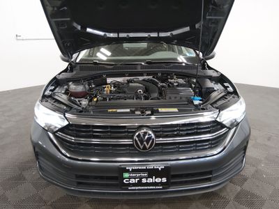 2024 Volkswagen Jetta — photo 9 view