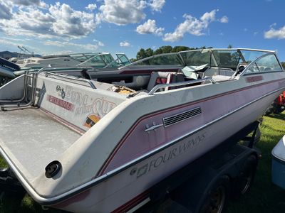 1988 FOUR WINNS 200 HORIZON - Photo 5